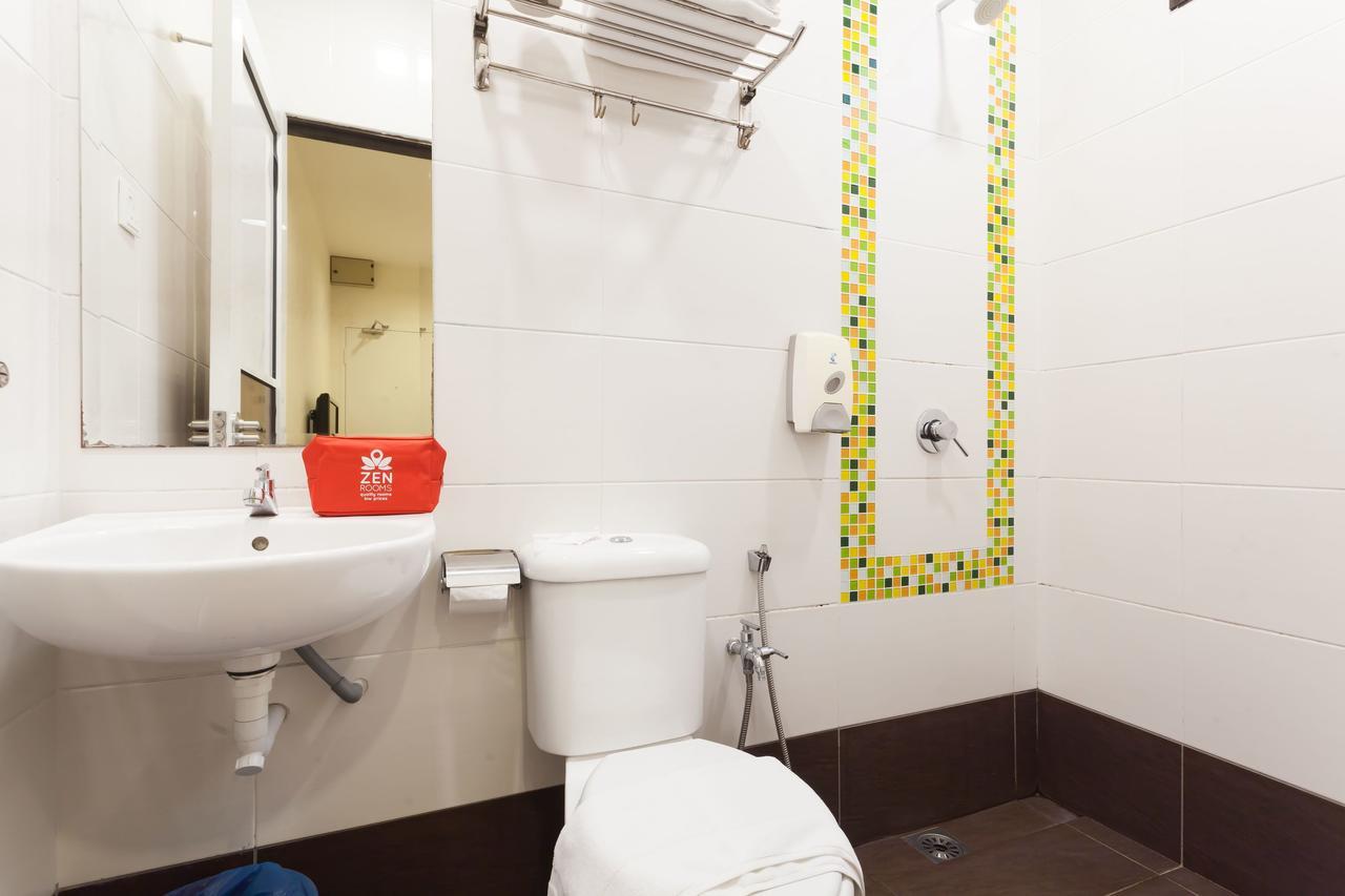 Zen Rooms Pertam Jaya Malacca Ngoại thất bức ảnh