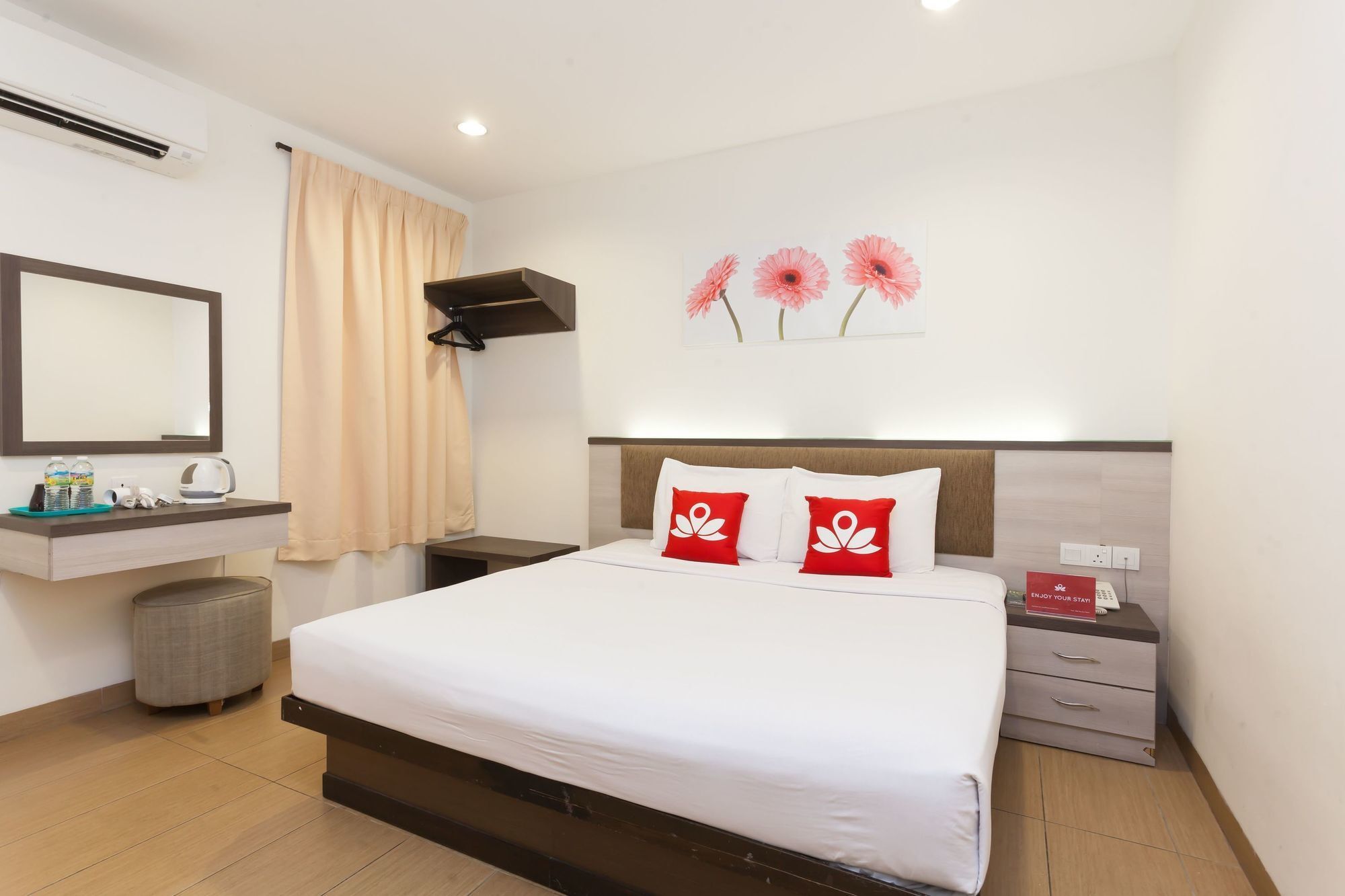 Zen Rooms Pertam Jaya Malacca Ngoại thất bức ảnh